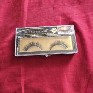 mink false eyelashes Glue not included